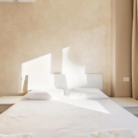 Niguarda Bright W/ Balcony Appartamento