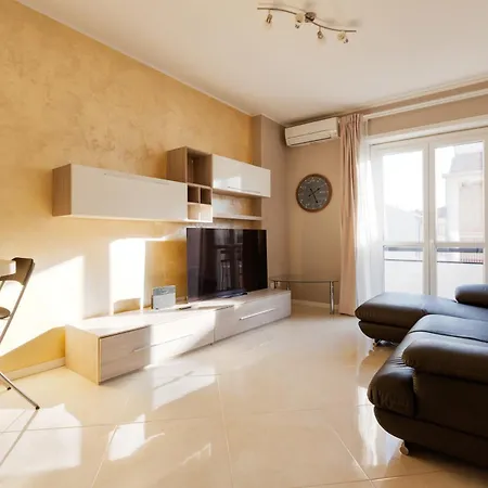 Niguarda Bright W/ Balcony Apartament *