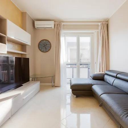 Niguarda Bright W/ Balcony Apartament *